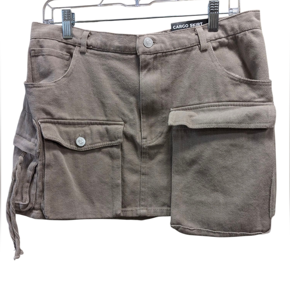 Harper & Ivy: Khaki Tan Mini Cargo Skirt- Size Junior XL